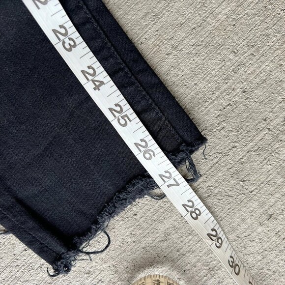 Mother The Looker Ankle Fray Jeans Women’s 26 Black Denim Guilty as Sin Skinny - Picture 3 of 6